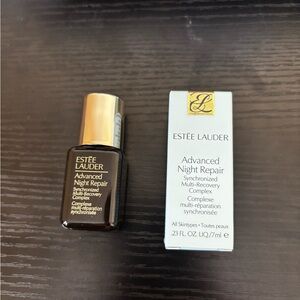 5️⃣✖️2️⃣5️⃣✨Mini Estee Lauder repair Serum